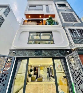 SIÊU PHẨM XÂY MỚI - CÓ THANG MÁY - KHU VIP P11 #133